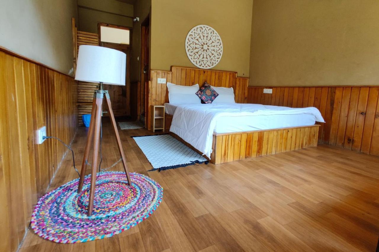 Incredible Guest House Jibhi ภายนอก รูปภาพ